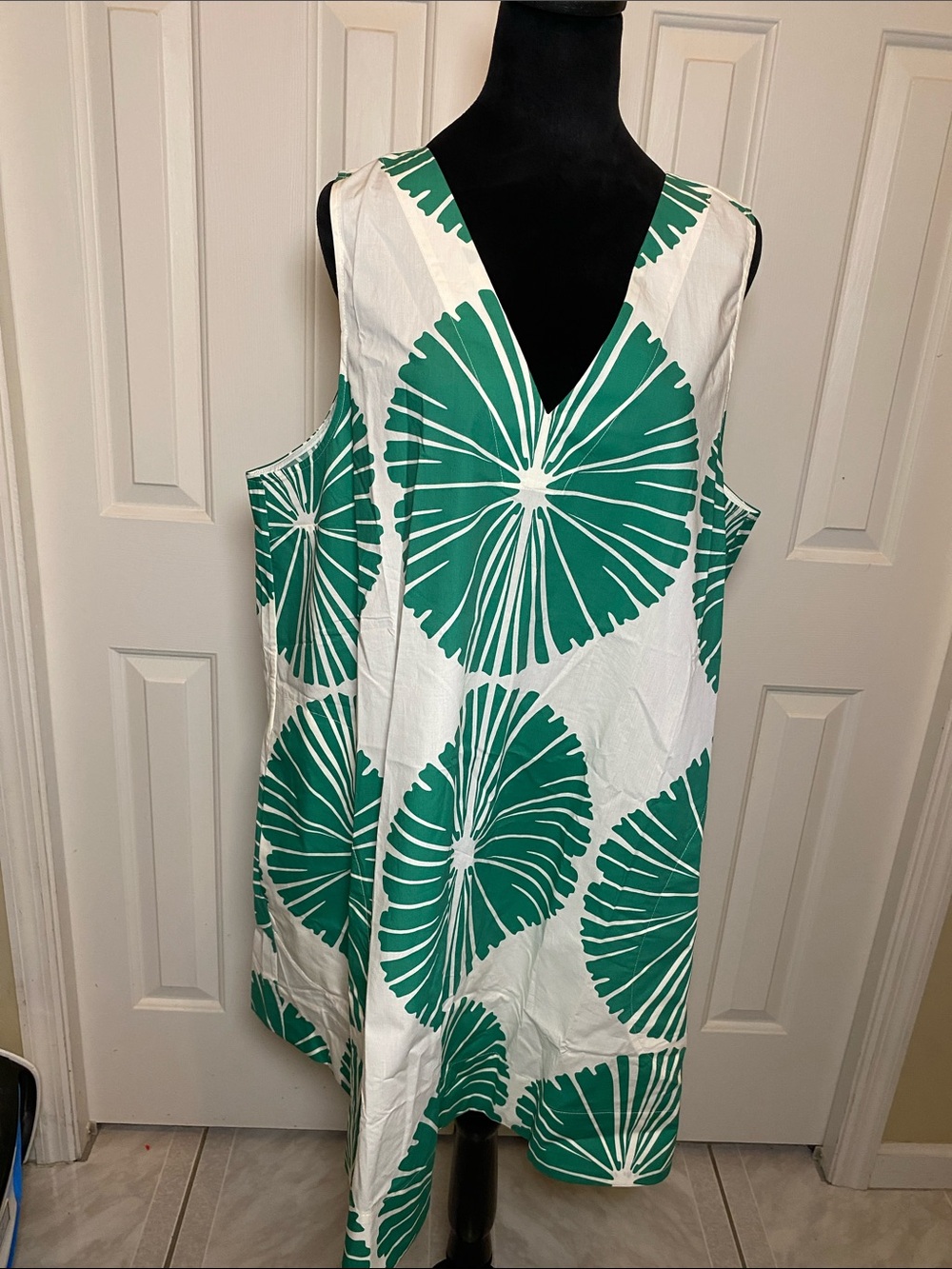 Banana Republic Green and Cream Cotton Sleeveless V-Neck Shift Dress Size XL